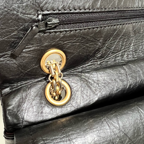 Chanel Black 2.55 Reissue 227 Double Flap Bag - Picture 12 of 15